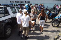 /album/tragedias/tragedia-de-realengo-07-04-11-parentes-passam-mal-jpg/